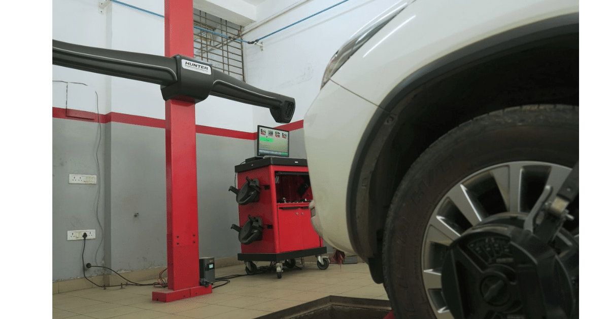 Wheel alignment in Chennai on the Hunter HawkEye Elite — the same system used at BMW, Audi and Mercedes dealers. All cars including SUVs. Evolve Automotive, Guindy.